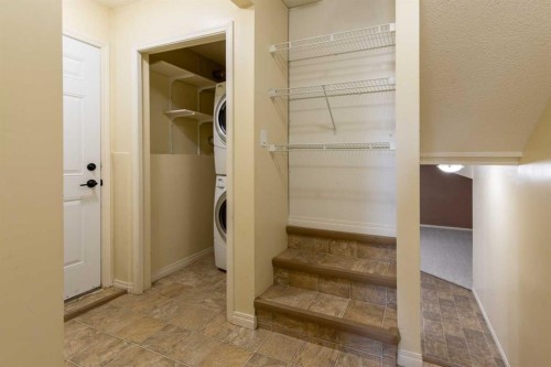 28 Dakota Road West, Lethbridge, AB - Indoor