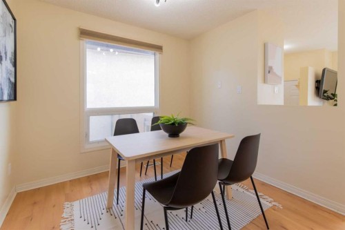 28 Dakota Road West, Lethbridge, AB - Indoor Photo Showing Dining Room