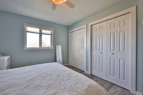 235 E 200 S, Raymond, AB - Indoor Photo Showing Bedroom