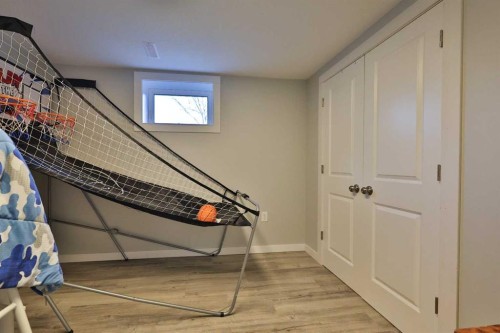 235 E 200 S, Raymond, AB - Indoor Photo Showing Other Room