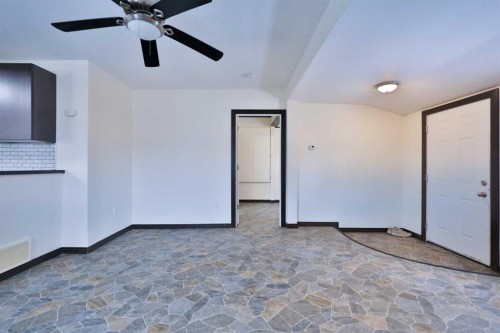 1817 1A Avenue North, Lethbridge, AB - Indoor Photo Showing Other Room