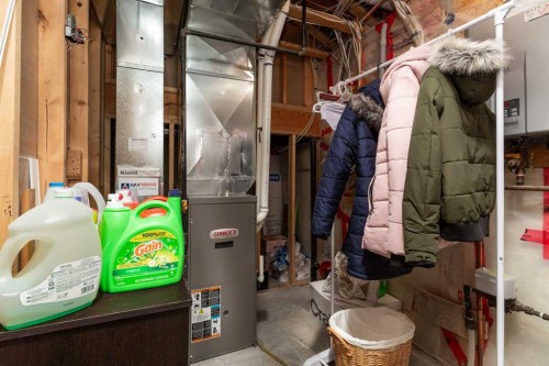570 Edinburgh Road West, Lethbridge, AB - Indoor Photo Showing Basement