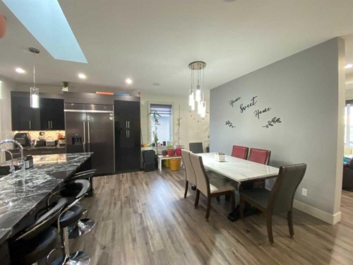 5402 43 Street, Taber, AB - Indoor Photo Showing Dining Room