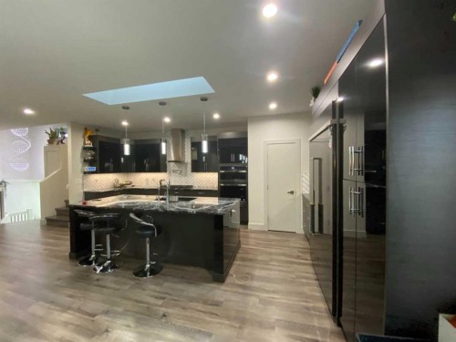 5402 43 Street, Taber, AB - Indoor