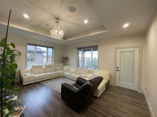 5402 43 Street, Taber, AB - Indoor Photo Showing Other Room