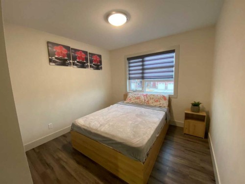 5402 43 Street, Taber, AB - Indoor Photo Showing Bedroom