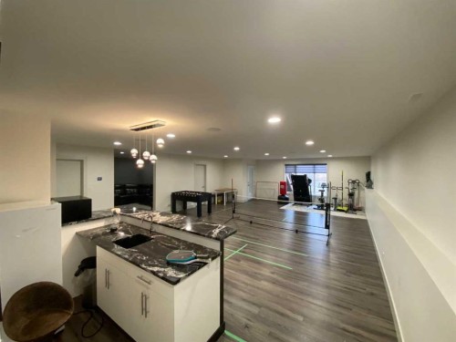 5402 43 Street, Taber, AB - Indoor