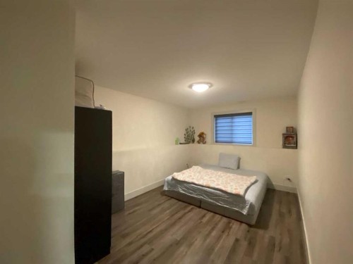 5402 43 Street, Taber, AB - Indoor Photo Showing Bedroom