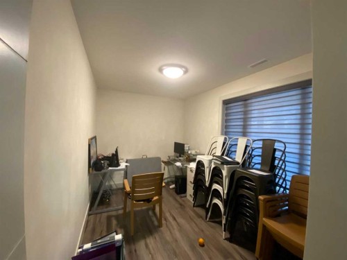 5402 43 Street, Taber, AB - Indoor Photo Showing Other Room