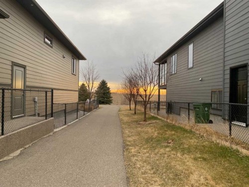 5402 43 Street, Taber, AB - Outdoor With Exterior