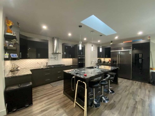 5402 43 Street, Taber, AB - Indoor