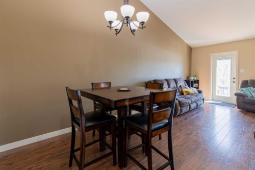 3-213 Lettice Perry Road North, Lethbridge, AB - Indoor