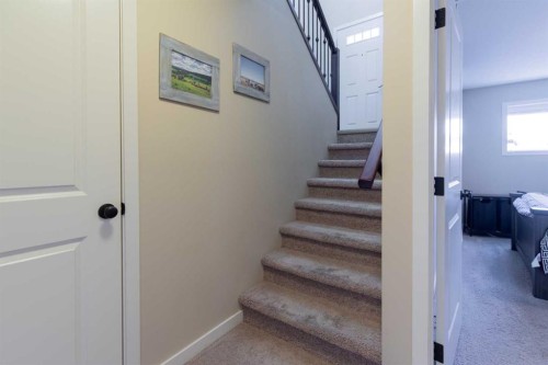 3-213 Lettice Perry Road North, Lethbridge, AB - Indoor Photo Showing Other Room