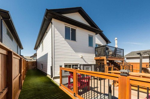 22 Rivergrove Run West, Lethbridge, AB - Outdoor With Exterior