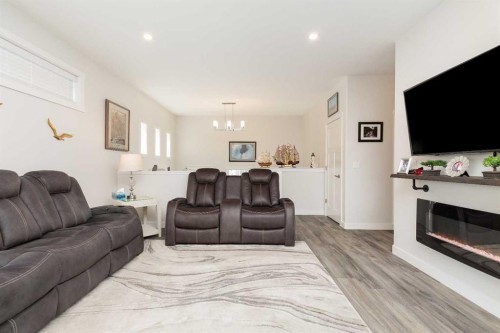 22 Rivergrove Run West, Lethbridge, AB - Indoor Photo Showing Living Room