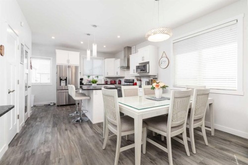 22 Rivergrove Run West, Lethbridge, AB - Indoor Photo Showing Dining Room
