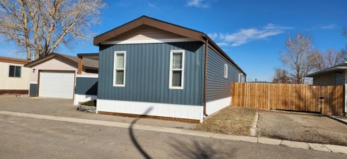33-2715 Westside Drive West, Lethbridge, AB 