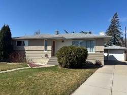 5212 51 Street Taber, AB T1G 1M3