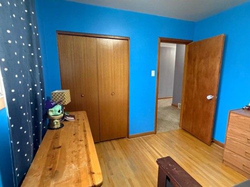 5212 51 Street, Taber, AB - Indoor