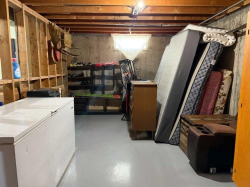 5212 51 Street, Taber, AB - Indoor