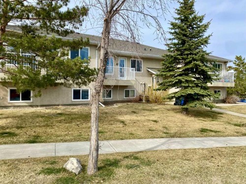 4-5 Tartan Boulevard WEST Lethbridge, AB T1J 4Y5