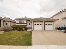 44 Canyon Boulevard WESTLethbridge, AB T1K 6X6