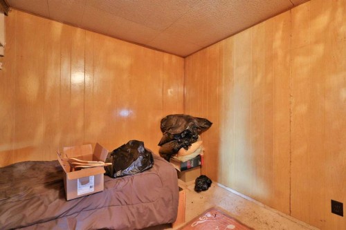 102 County Road, Warner, AB - Indoor Photo Showing Other Room