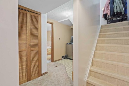 4815 59 Avenue, Taber, AB - Indoor Photo Showing Other Room