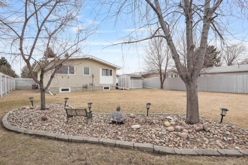 4815 59 Avenue, Taber, AB - Outdoor