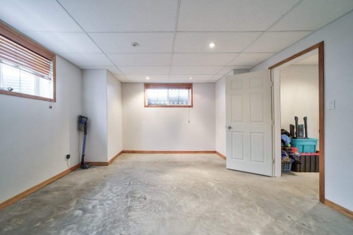 2222 Twp Rd 7-5, Lundbreck, AB - Indoor