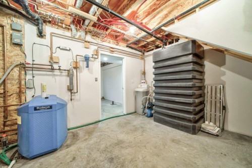 2222 Twp Rd 7-5, Lundbreck, AB - Indoor Photo Showing Basement