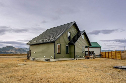 2222 Twp Rd 7-5, Lundbreck, AB - Outdoor With Exterior