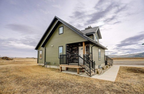 2222 Twp Rd 7-5, Lundbreck, AB - Outdoor