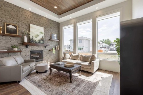 648 Sixmile Crescent South, Lethbridge, AB - Indoor Photo Showing Living Room With Fireplace
