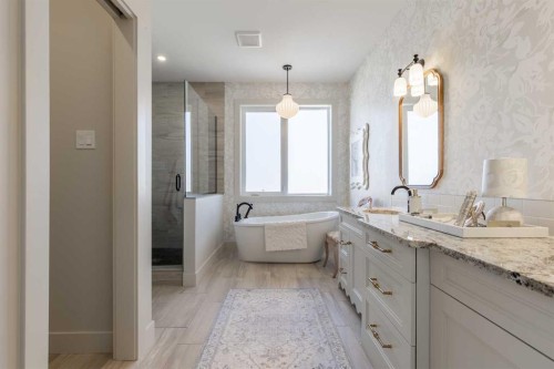 648 Sixmile Crescent South, Lethbridge, AB - Indoor Photo Showing Bathroom