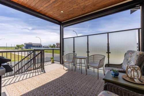 648 Sixmile Crescent South, Lethbridge, AB - Outdoor With Exterior