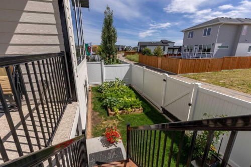 648 Sixmile Crescent South, Lethbridge, AB - Outdoor With Exterior