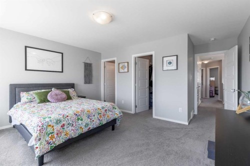 933 Pacific Way West, Lethbridge, AB - Indoor Photo Showing Bedroom