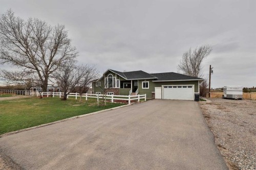 609 7 Avenue, Stirling, AB - Outdoor