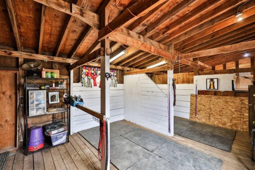 609 7 Avenue, Stirling, AB - Indoor