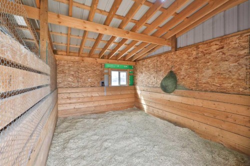 609 7 Avenue, Stirling, AB - Indoor Photo Showing Other Room