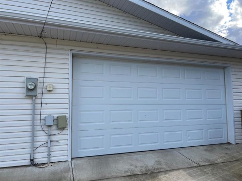 2134 21 Avenue, Coaldale, AB - Outdoor With Exterior