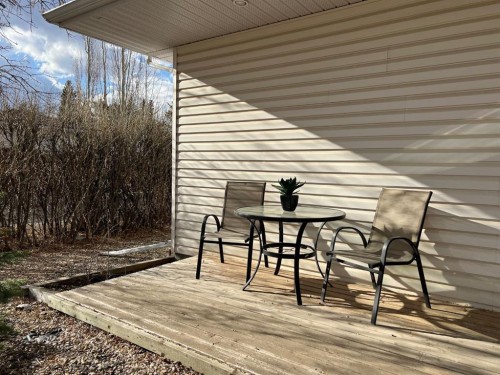 2134 21 Avenue, Coaldale, AB - Outdoor With Exterior