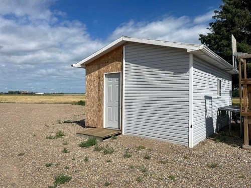 131010 Range Road 163, Vauxhall, AB - Outdoor With Exterior