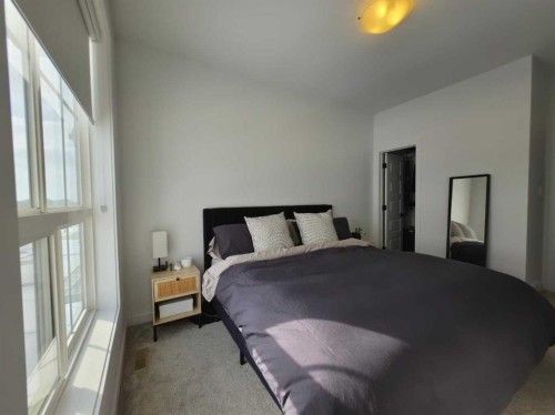 633 Blackwolf Boulevard North, Lethbridge, AB - Indoor Photo Showing Bedroom