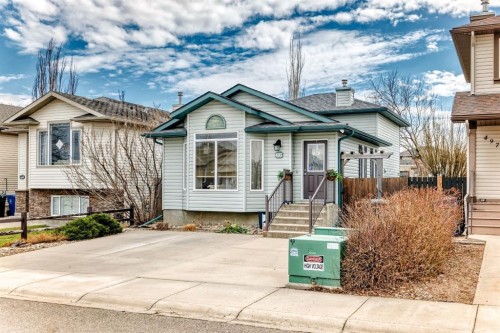 493 Squamish Lane West, Lethbridge, AB - Outdoor With Facade