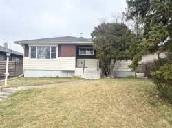 637 11 Street NORTHLethbridge, AB T1H 2E6