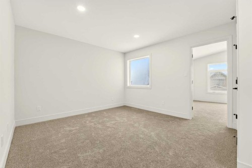 2514 44 Street South, Lethbridge, AB - Indoor Photo Showing Other Room