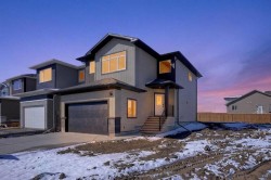 2514 44 Street SOUTHLethbridge, AB T1K 8L6