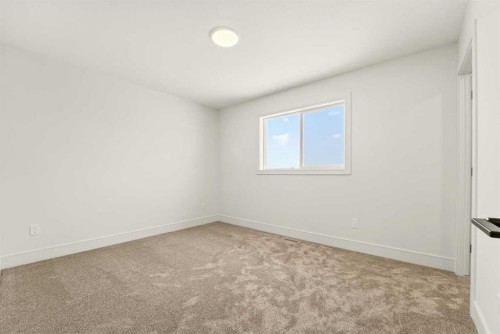 2514 44 Street South, Lethbridge, AB - Indoor Photo Showing Other Room
